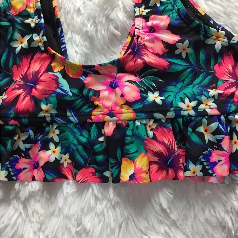Woman’s Soul Island Swim Top